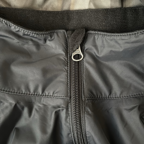 Royal Robbins Women’s Medium Black 100% Nylon Zip Up Jacket - Picture 4 of 14